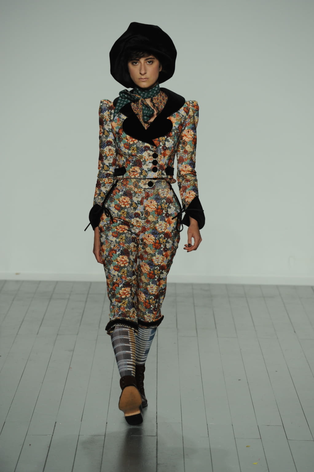 Fashion Week London Fall/Winter 2019 look 51 from the On:Off collection womenswear