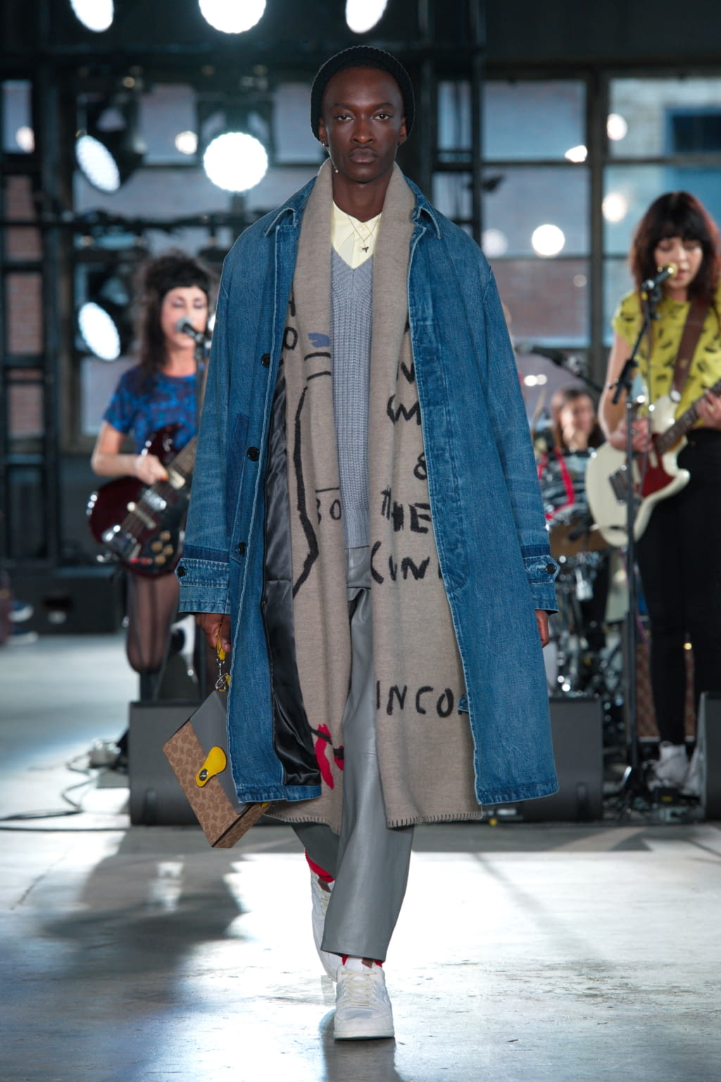 Fashion Week New York Fall/Winter 2020 look 52 from the Coach collection womenswear