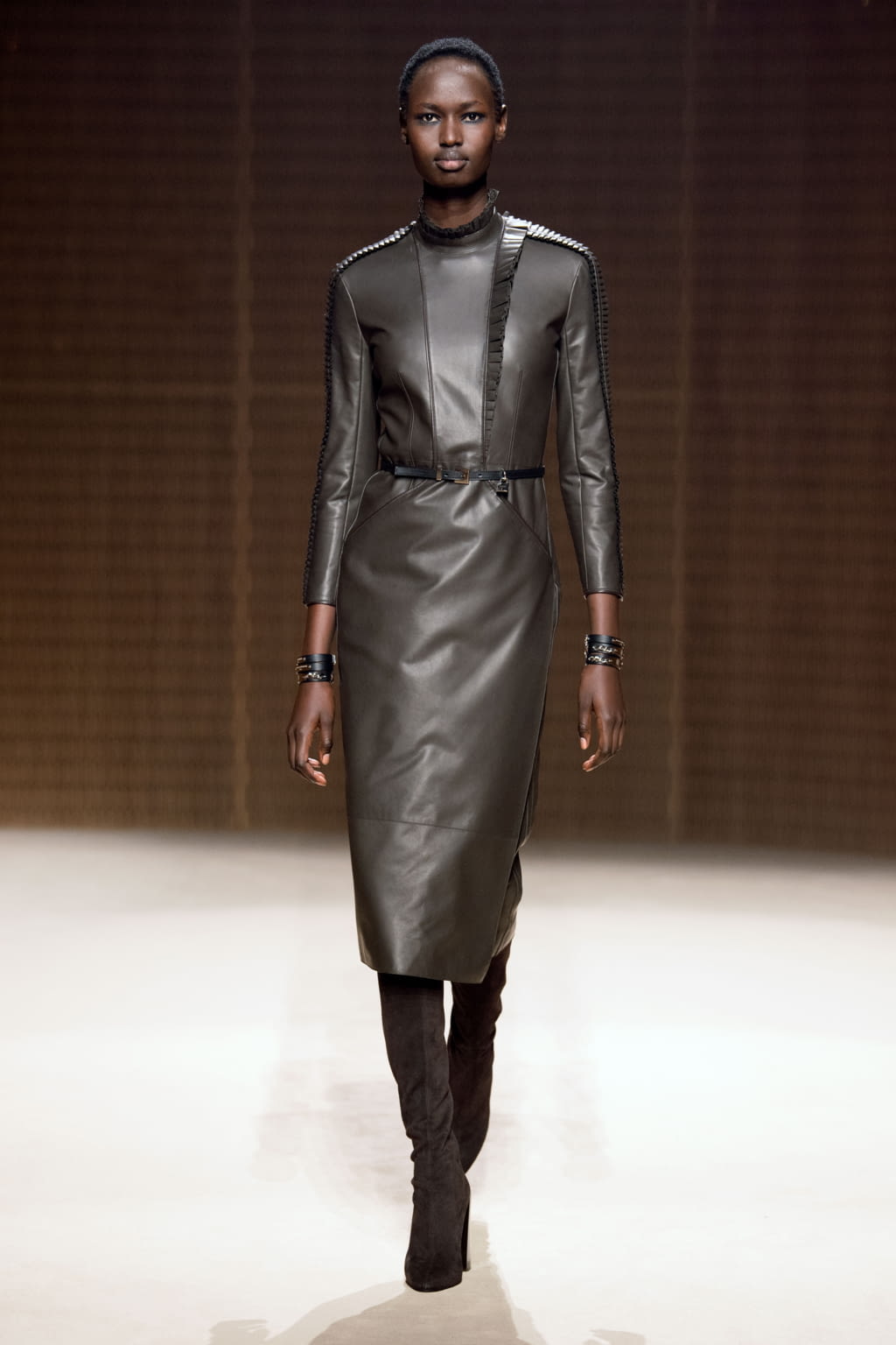 Fashion Week Paris Fall/Winter 2019 look 55 from the Hermès collection womenswear