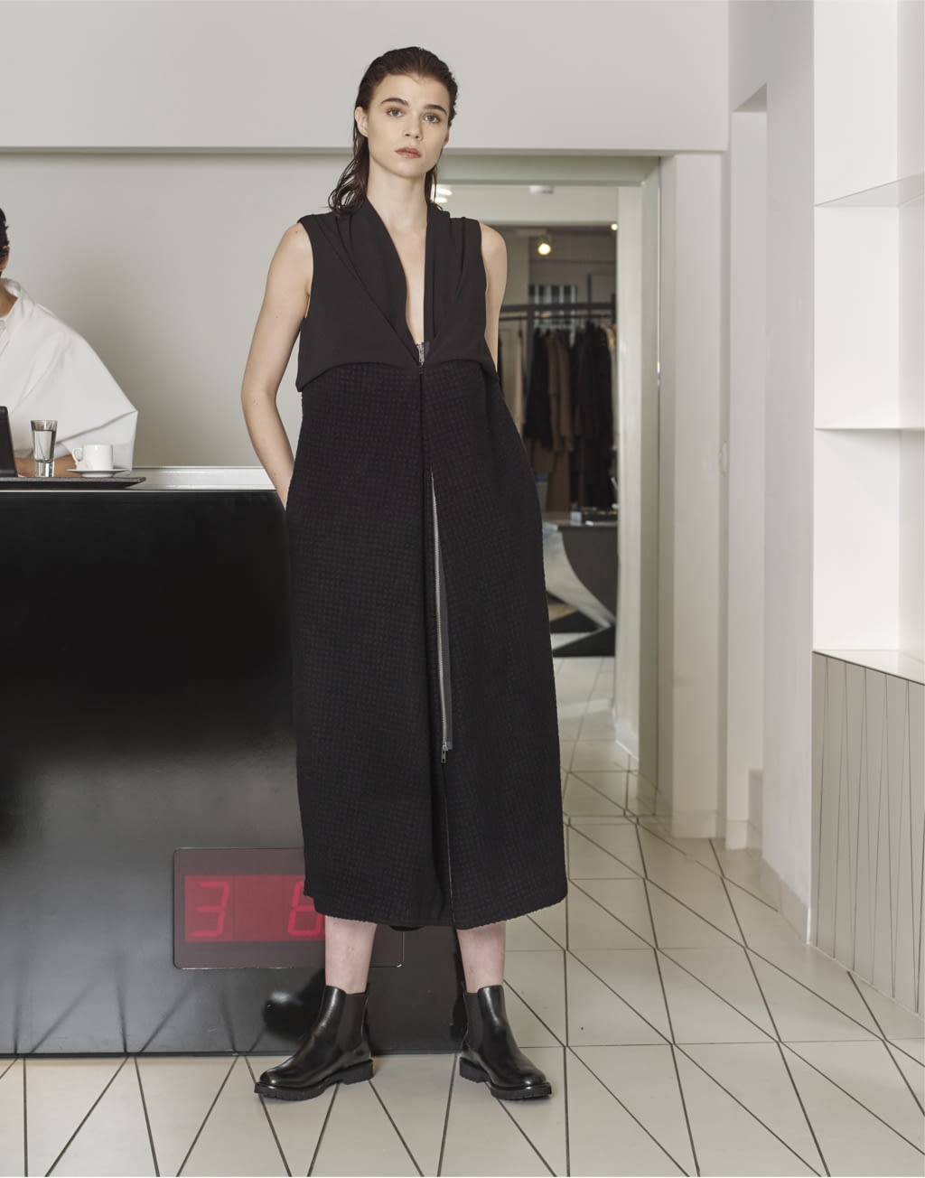 Fashion Week London Pre-Fall 2018 look 5 from the Chalayan collection womenswear