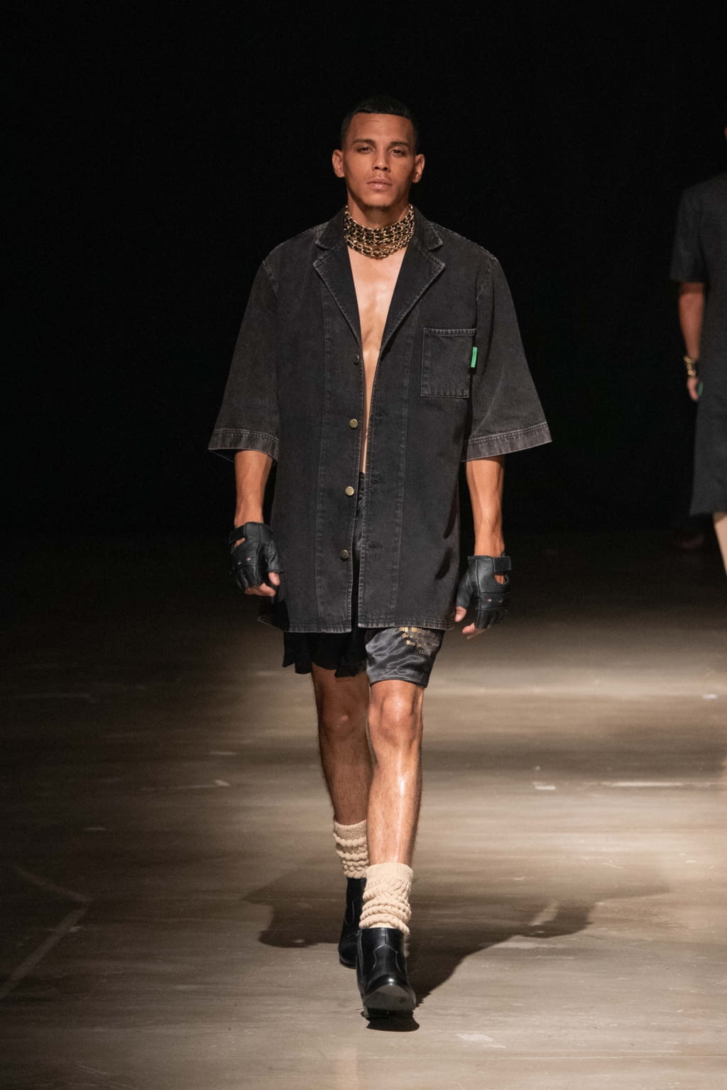 Fashion Week New York Spring/Summer 2020 look 6 de la collection Willy Chavarria menswear