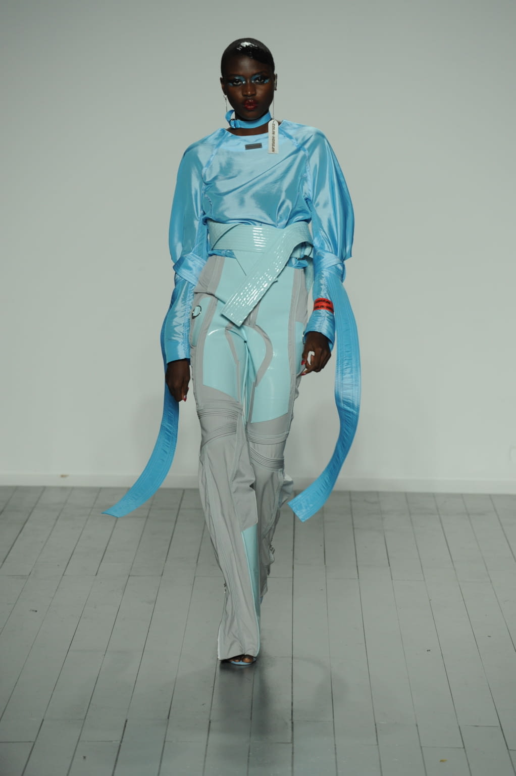 Fashion Week London Fall/Winter 2019 look 64 from the On:Off collection womenswear