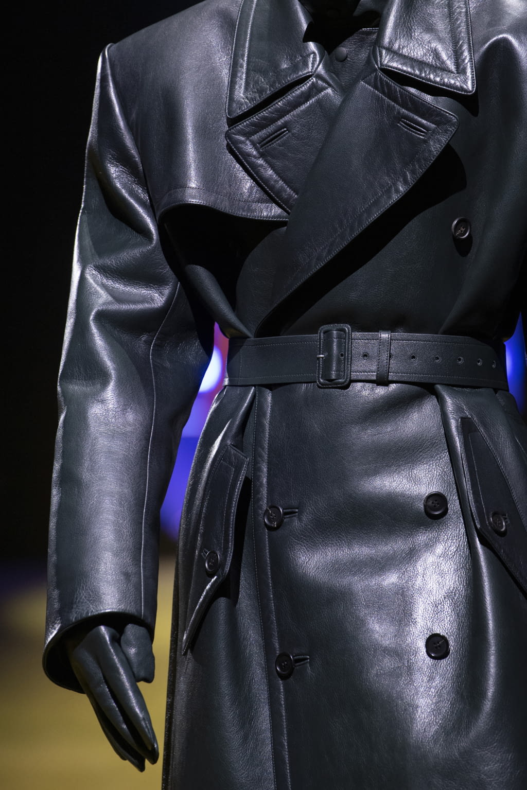 Fashion Week Milan Fall/Winter 2022 look 3 from the Prada collection menswear accessories