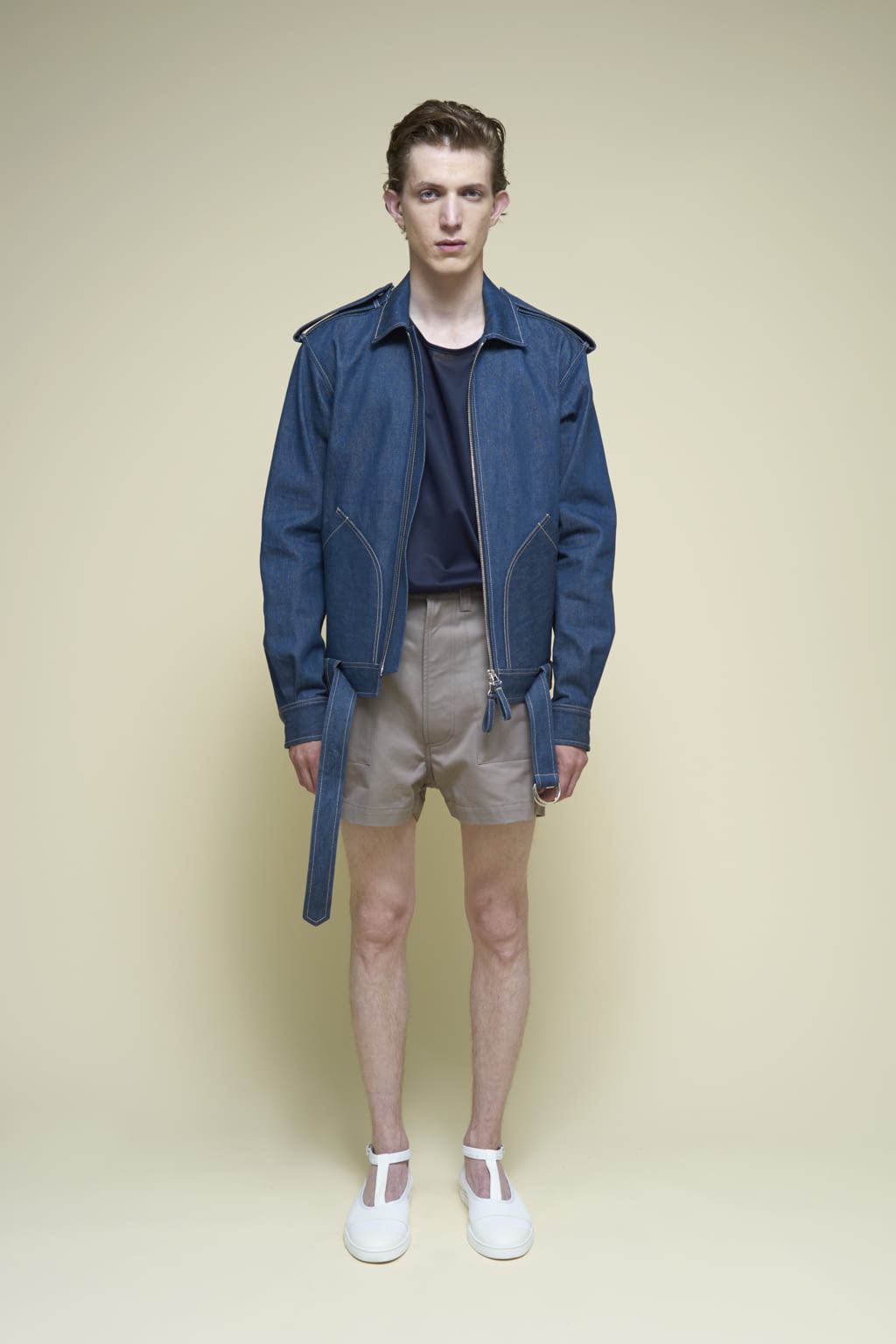 Fashion Week London Spring/Summer 2017 look 9 from the E. Tautz collection menswear