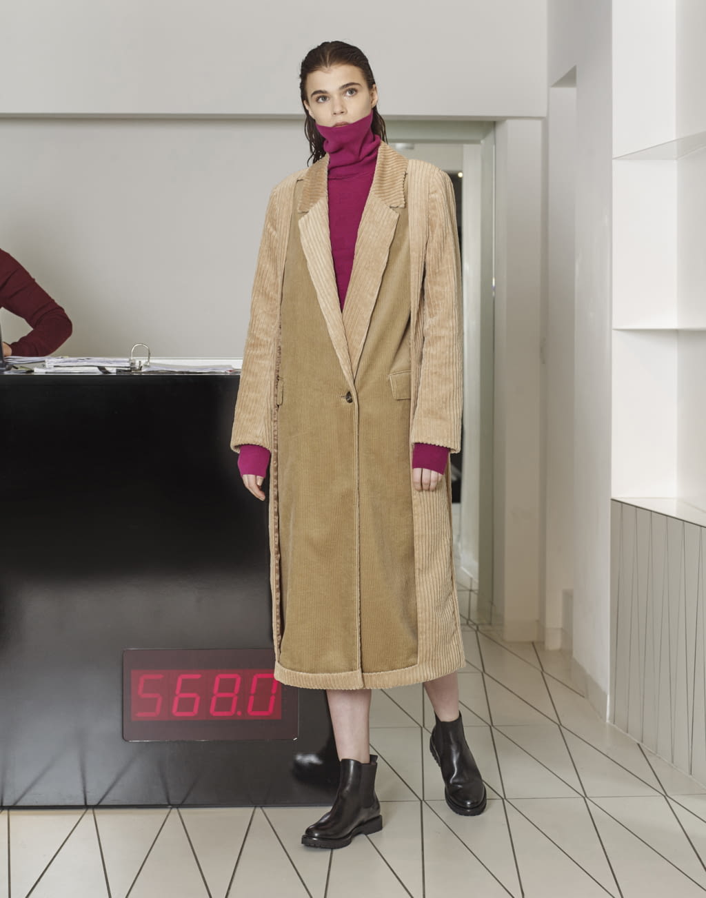 Fashion Week London Pre-Fall 2018 look 9 from the Chalayan collection womenswear