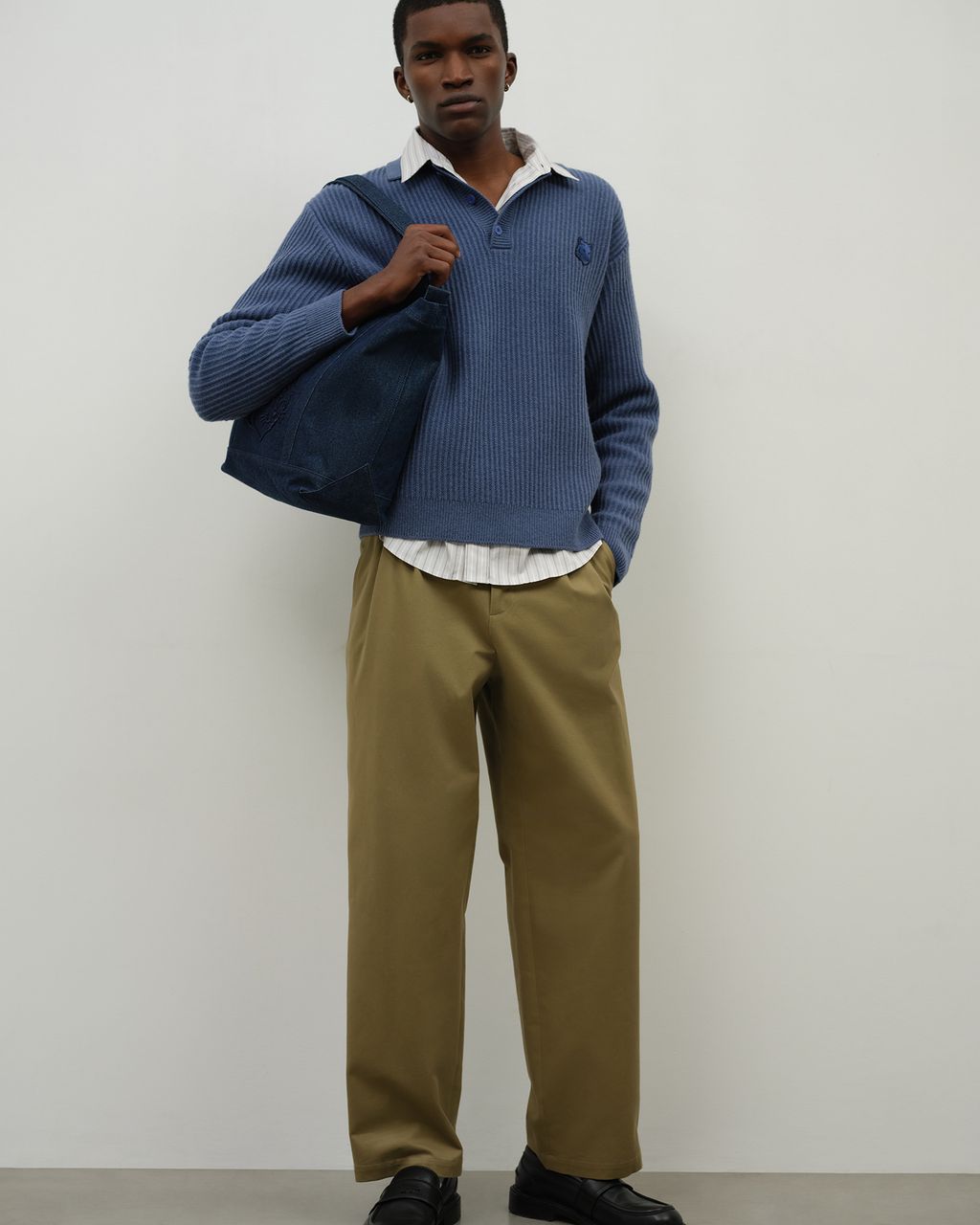 Fashion Week Paris Fall/Winter 2025 look 3 from the Maison Kitsuné collection womenswear