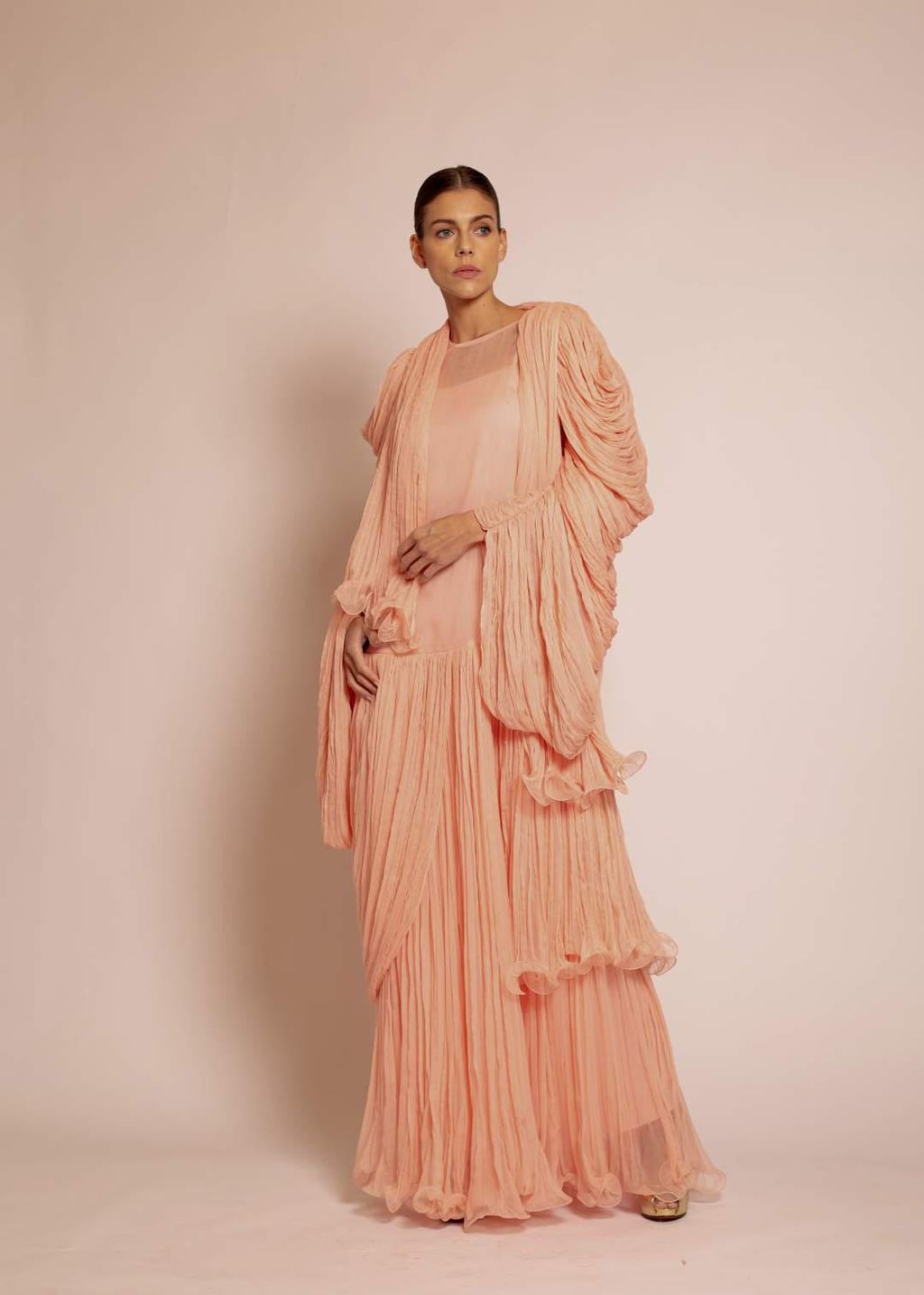 Fashion Week Paris Fall/Winter 2024 look 6 from the Ashwaq Almarshad Couture - Saudi 100 collection womenswear