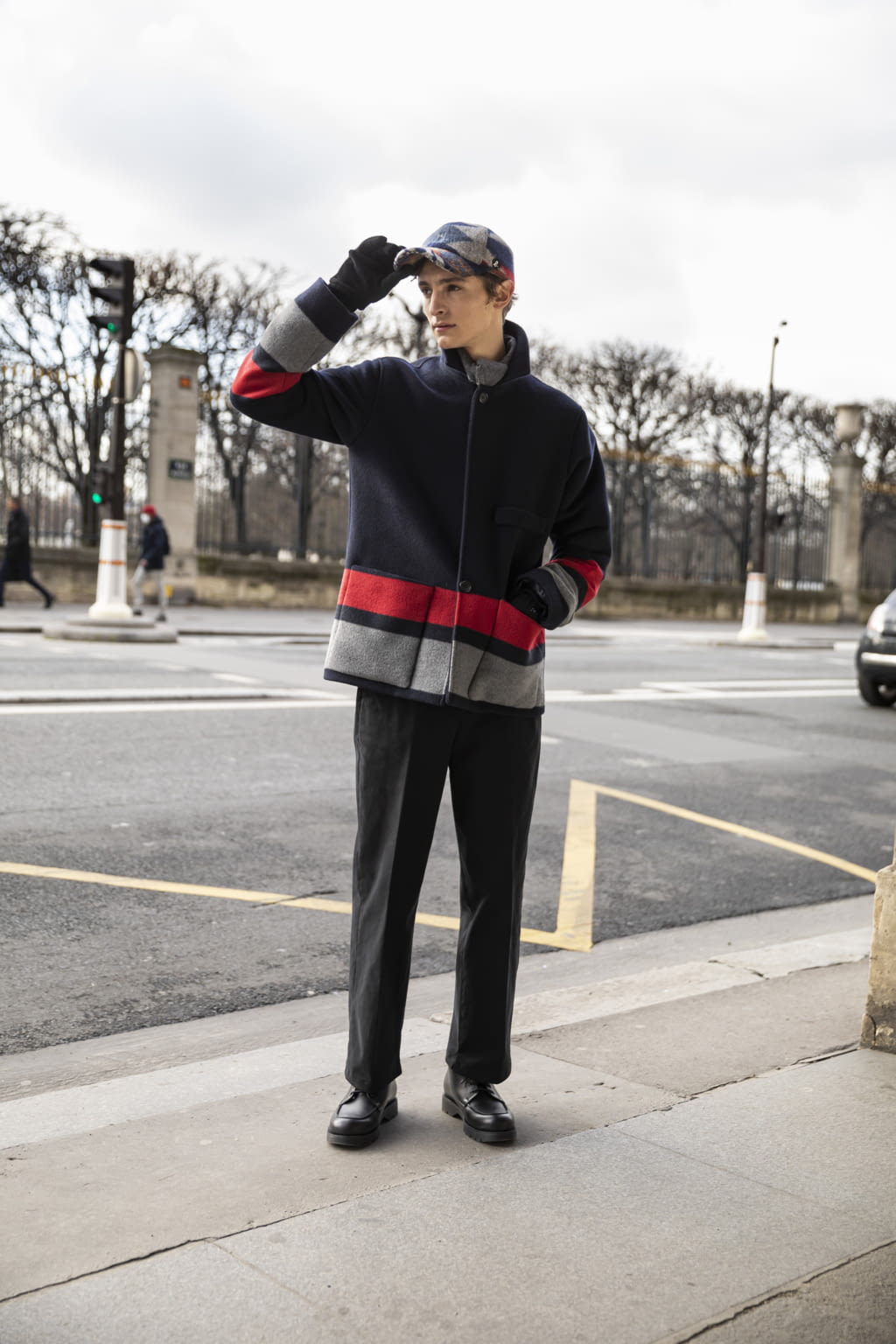 Fashion Week Paris Fall/Winter 2022 look 7 from the Agnès B collection menswear