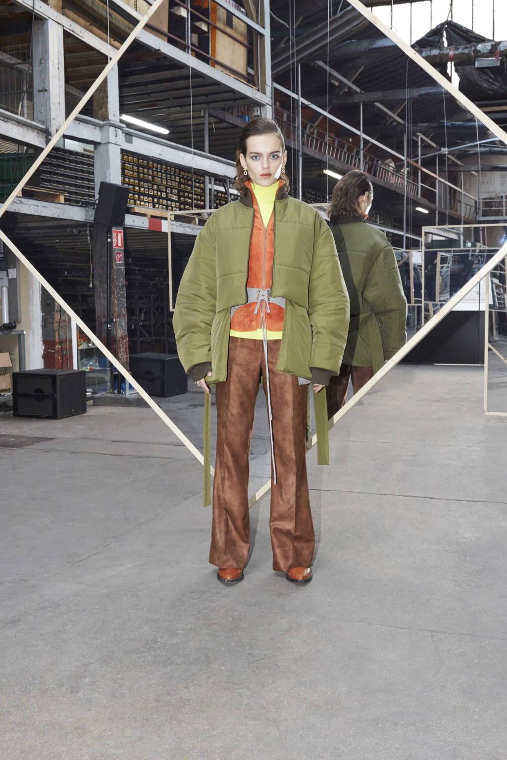 Fashion Week Paris Fall/Winter 2020 look 8 de la collection Maison Kitsuné menswear