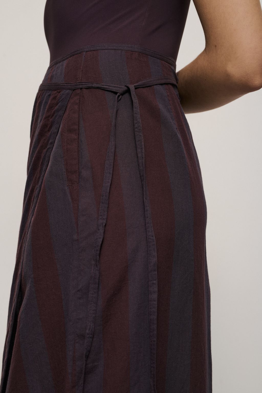 Fashion Week Paris Spring/Summer 2024 look 182 from the Soeur collection womenswear