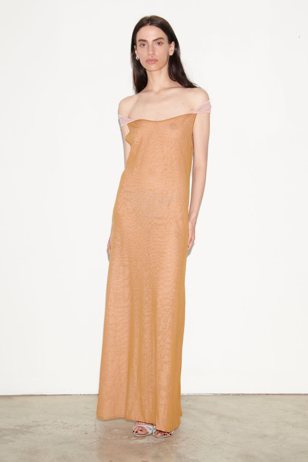 Fashion Week Paris Resort 2026 look 1 de la collection TL 180 womenswear