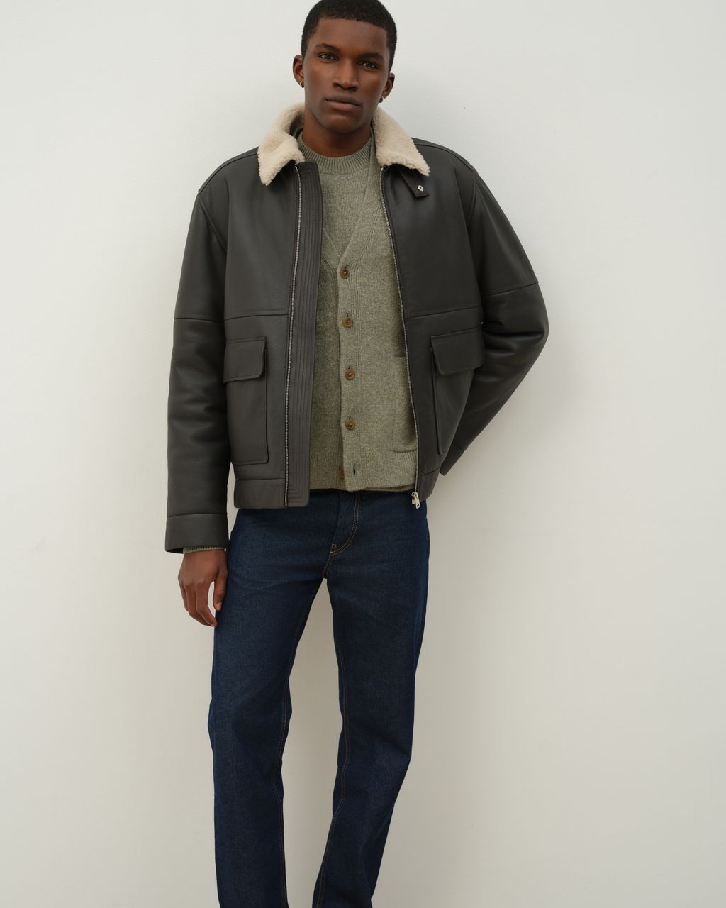 Fashion Week Paris Fall/Winter 2025 look 13 de la collection Maison Kitsuné womenswear