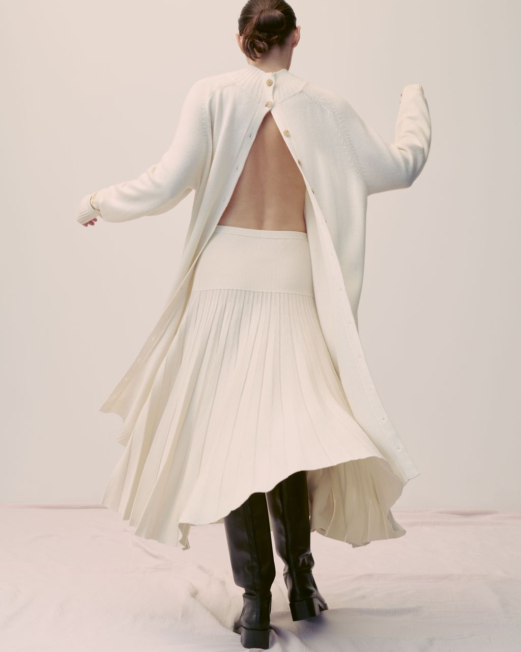 Fashion Week Paris Spring/Summer 2025 look 31 from the Eric Bompard collection womenswear