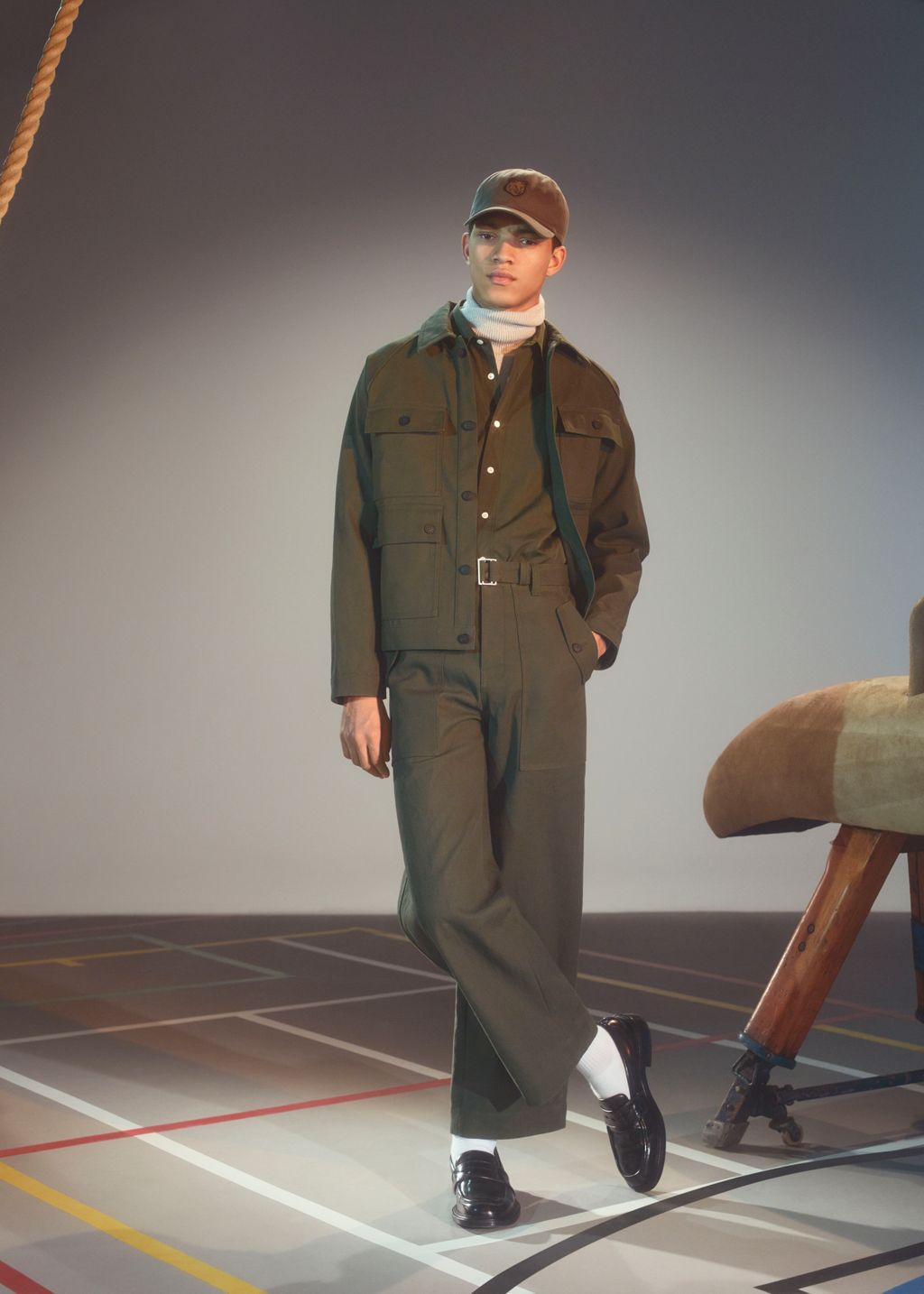 Fashion Week Paris Fall/Winter 2023 look 12 from the Maison Kitsuné collection menswear