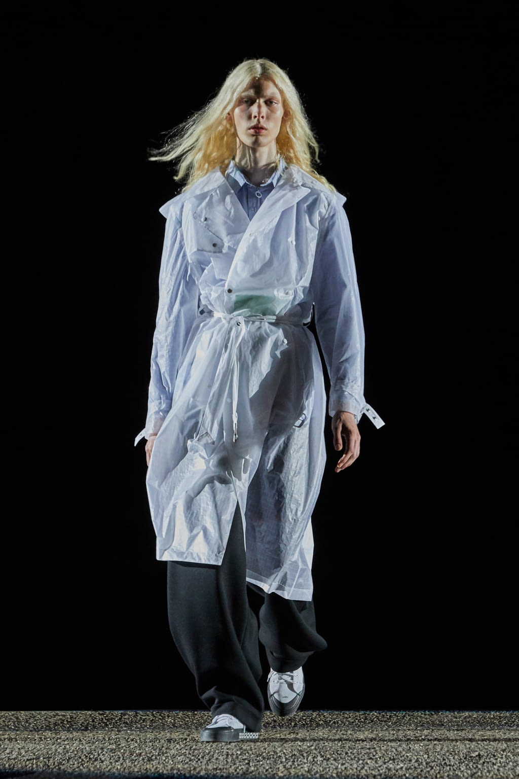 Fashion Week Florence Spring/Summer 2018 look 14 from the Off-White collection 男装