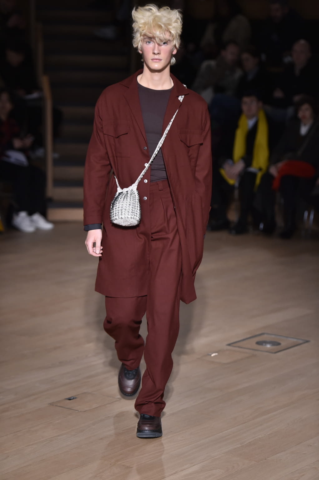 Fashion Week London Fall/Winter 2018 look 14 de la collection Kiko Kostadinov menswear
