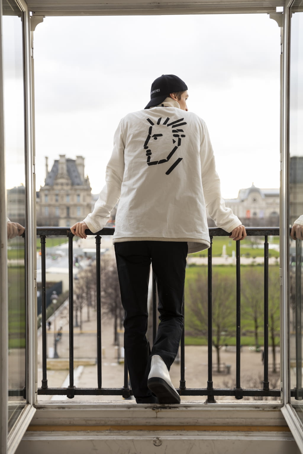Fashion Week Paris Fall/Winter 2022 look 18 de la collection Agnès B menswear
