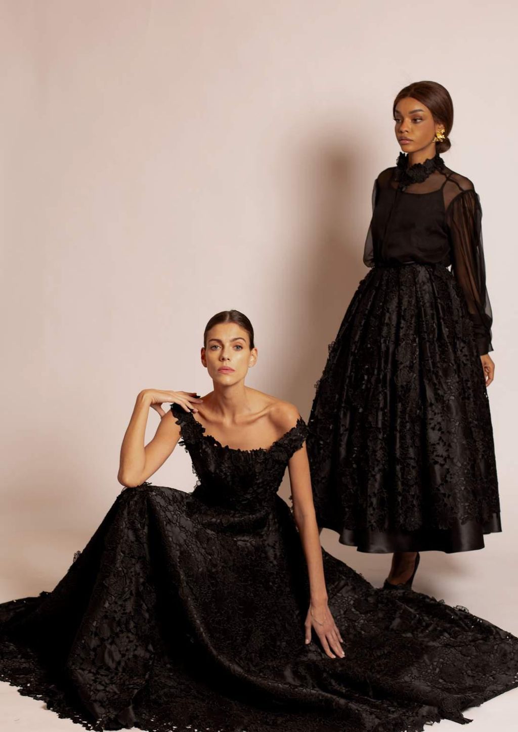 Fashion Week Paris Fall/Winter 2024 look 17 from the Ashwaq Almarshad Couture - Saudi 100 collection womenswear