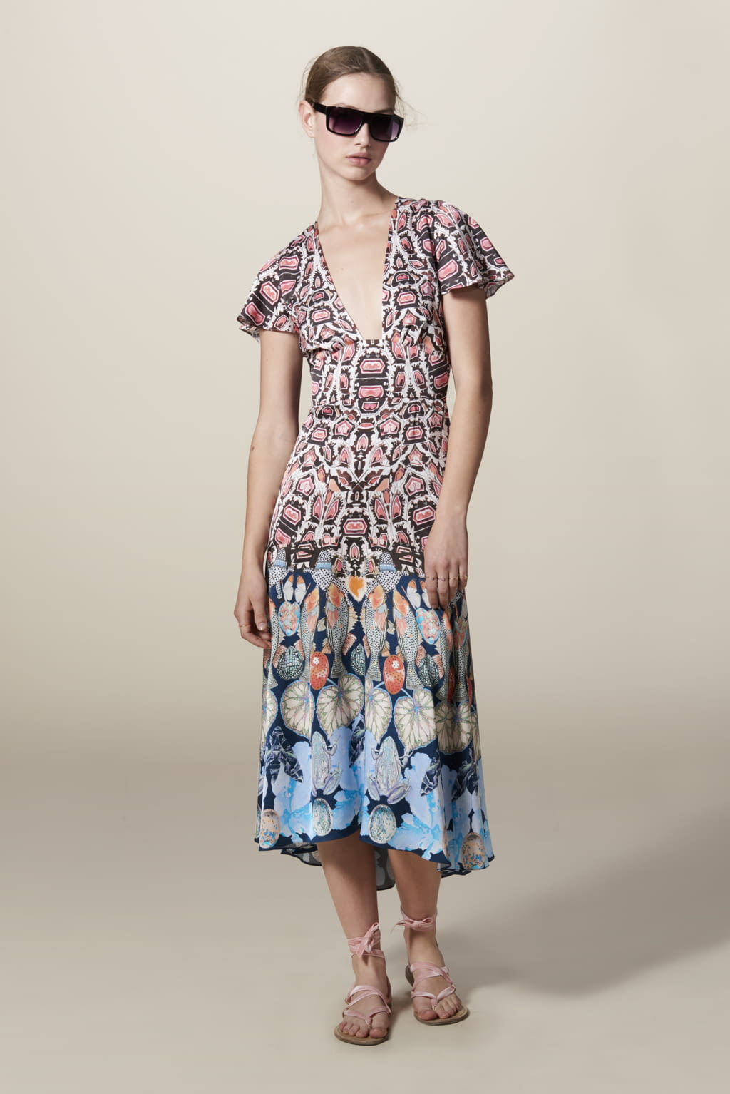 Fashion Week London Resort 2018 look 10 from the Temperley London collection womenswear