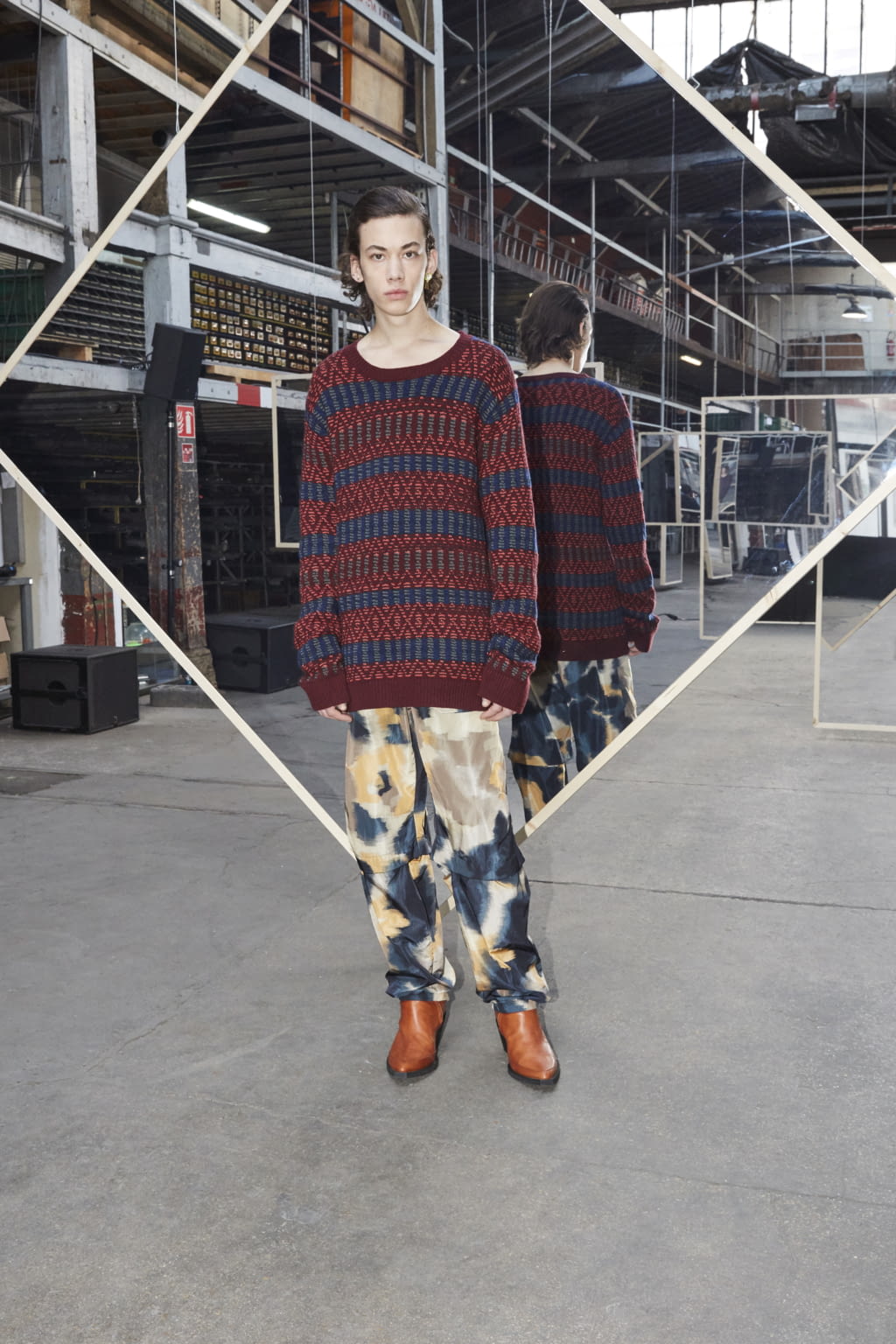 Fashion Week Paris Fall/Winter 2020 look 18 de la collection Maison Kitsuné menswear