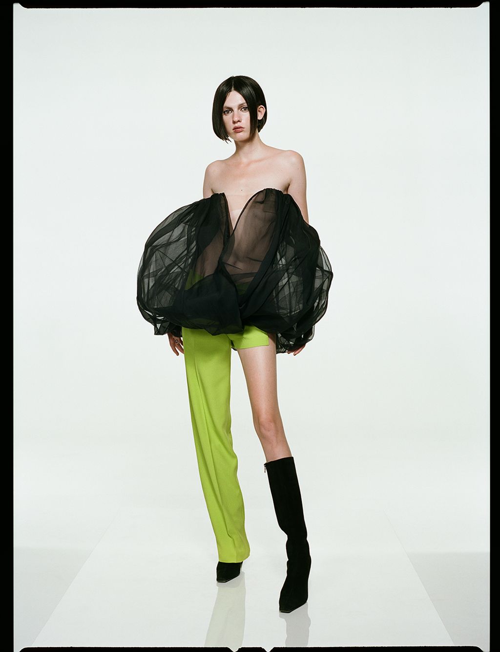 Fashion Week Paris Spring/Summer 2023 look 24 de la collection Frolov womenswear