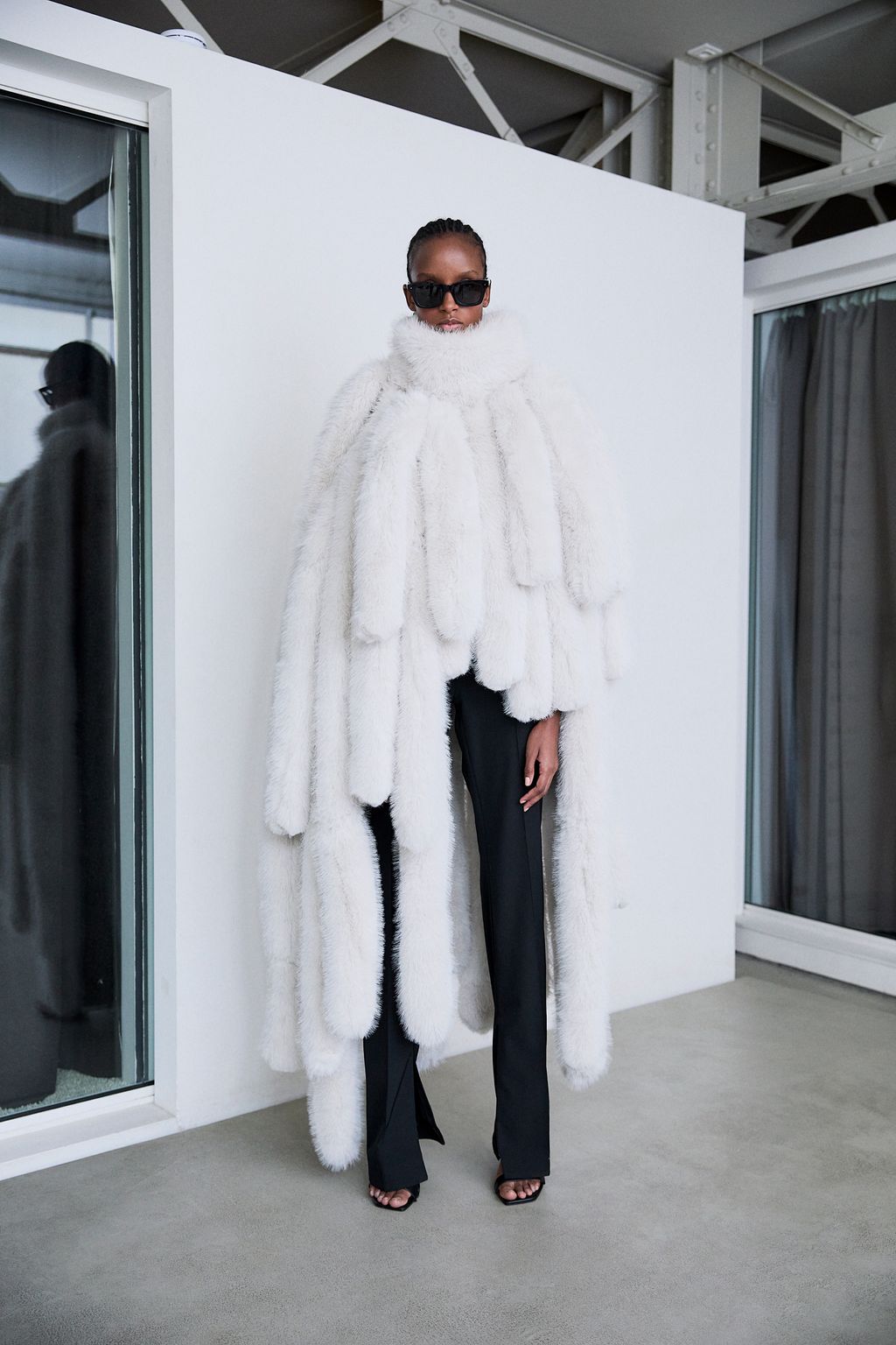 Fashion Week Paris Fall/Winter 2025 look 1 from the Vaillant collection womenswear