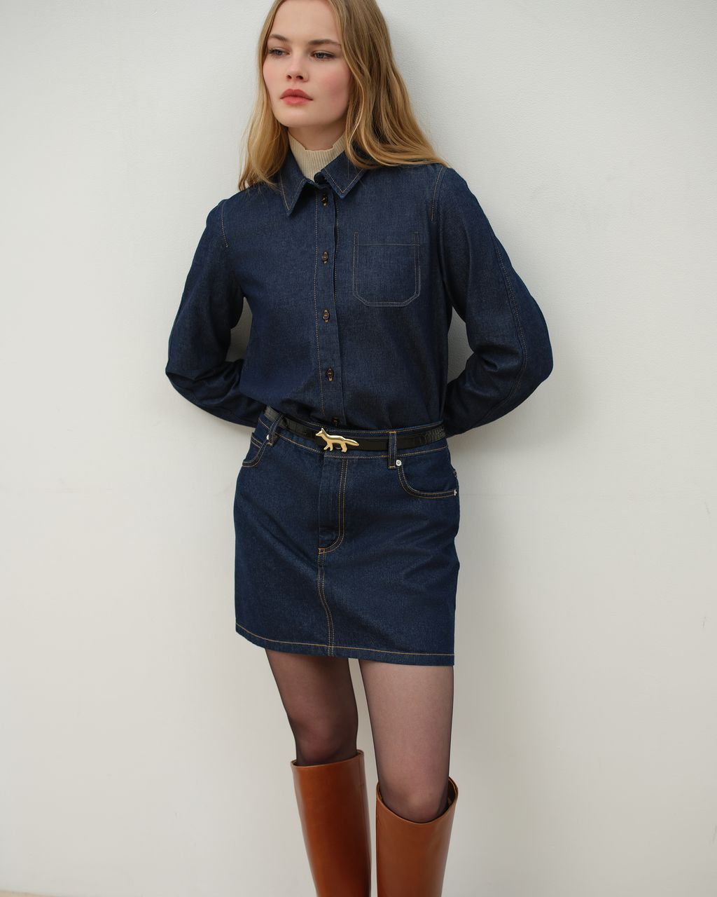 Fashion Week Paris Fall/Winter 2025 look 26 from the Maison Kitsuné collection womenswear