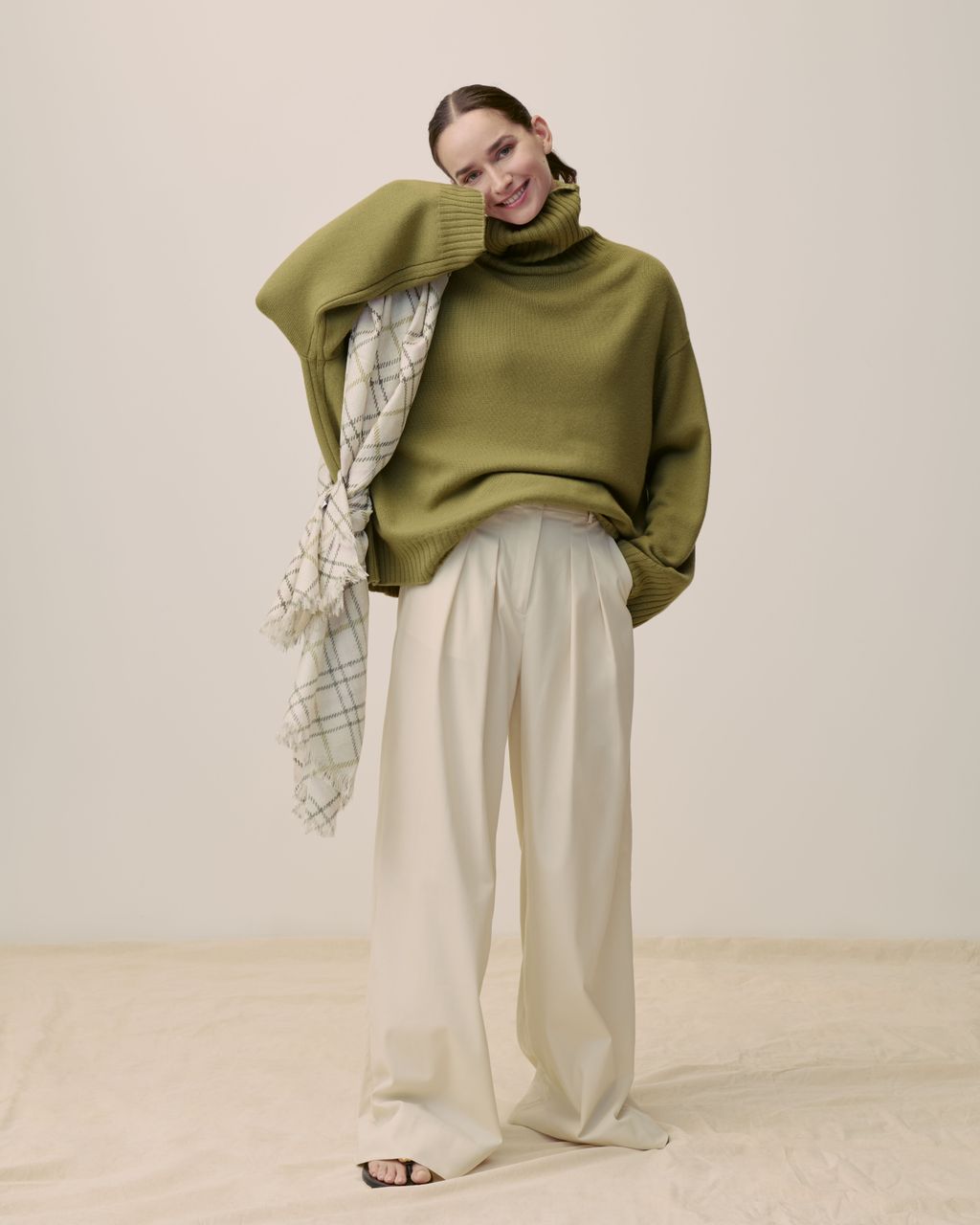 Fashion Week Paris Spring/Summer 2025 look 71 from the Eric Bompard collection womenswear