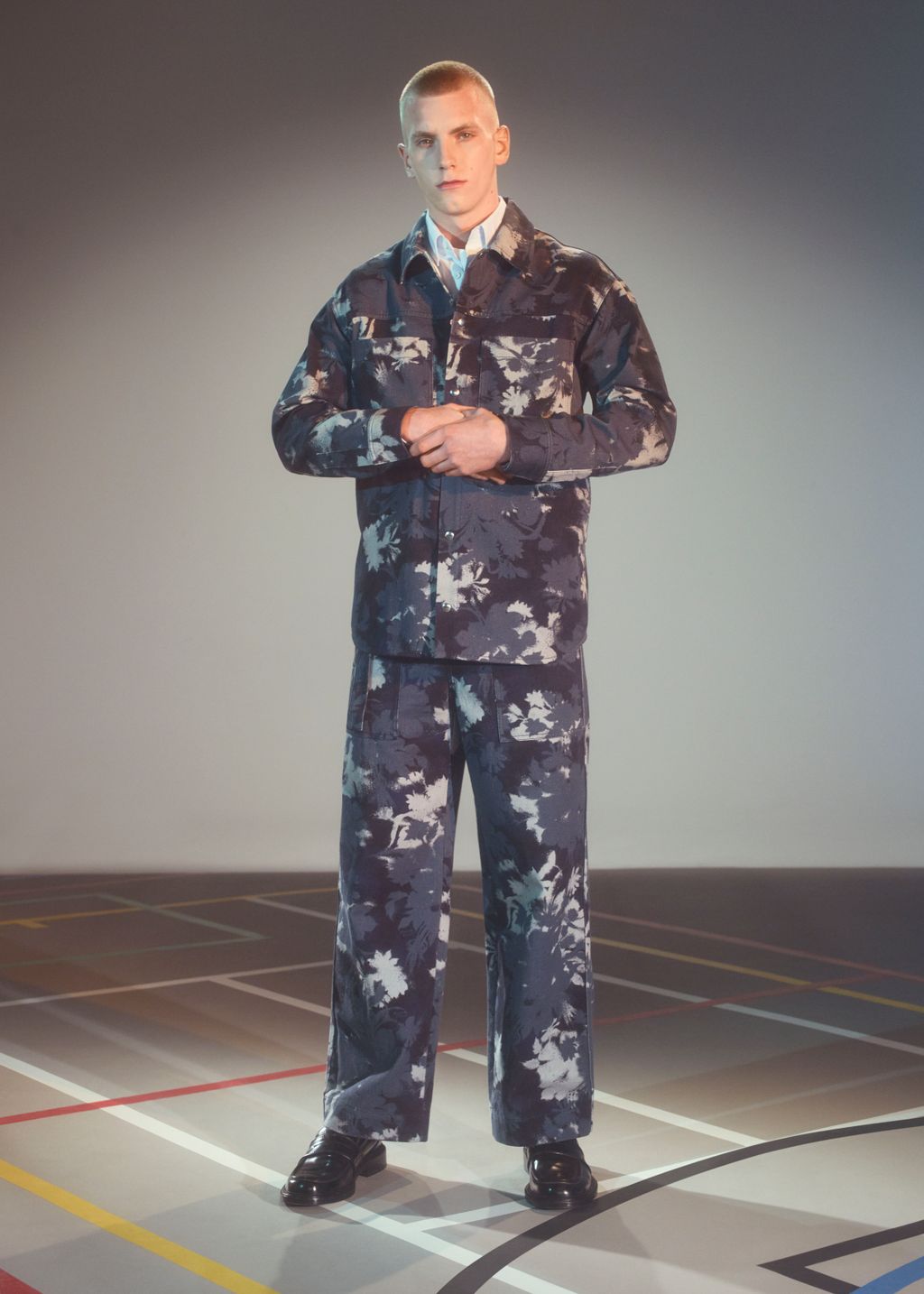 Fashion Week Paris Fall/Winter 2023 look 23 from the Maison Kitsuné collection 男装