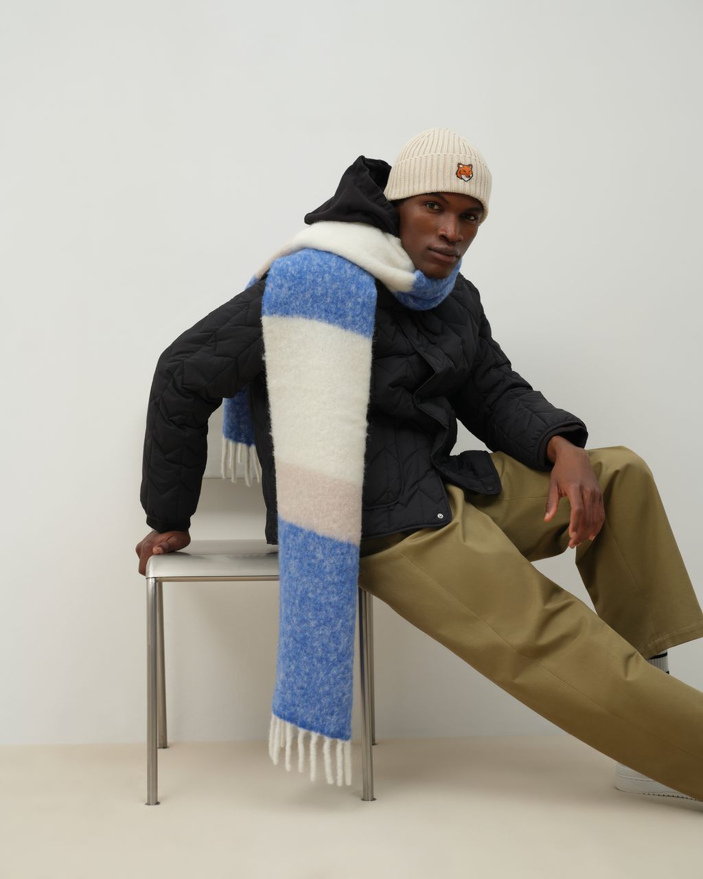 Fashion Week Paris Fall/Winter 2025 look 33 from the Maison Kitsuné collection 女装