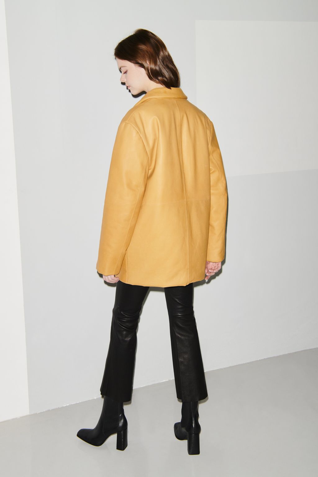 Fashion Week Paris Fall/Winter 2024 look 59 de la collection Stouls womenswear