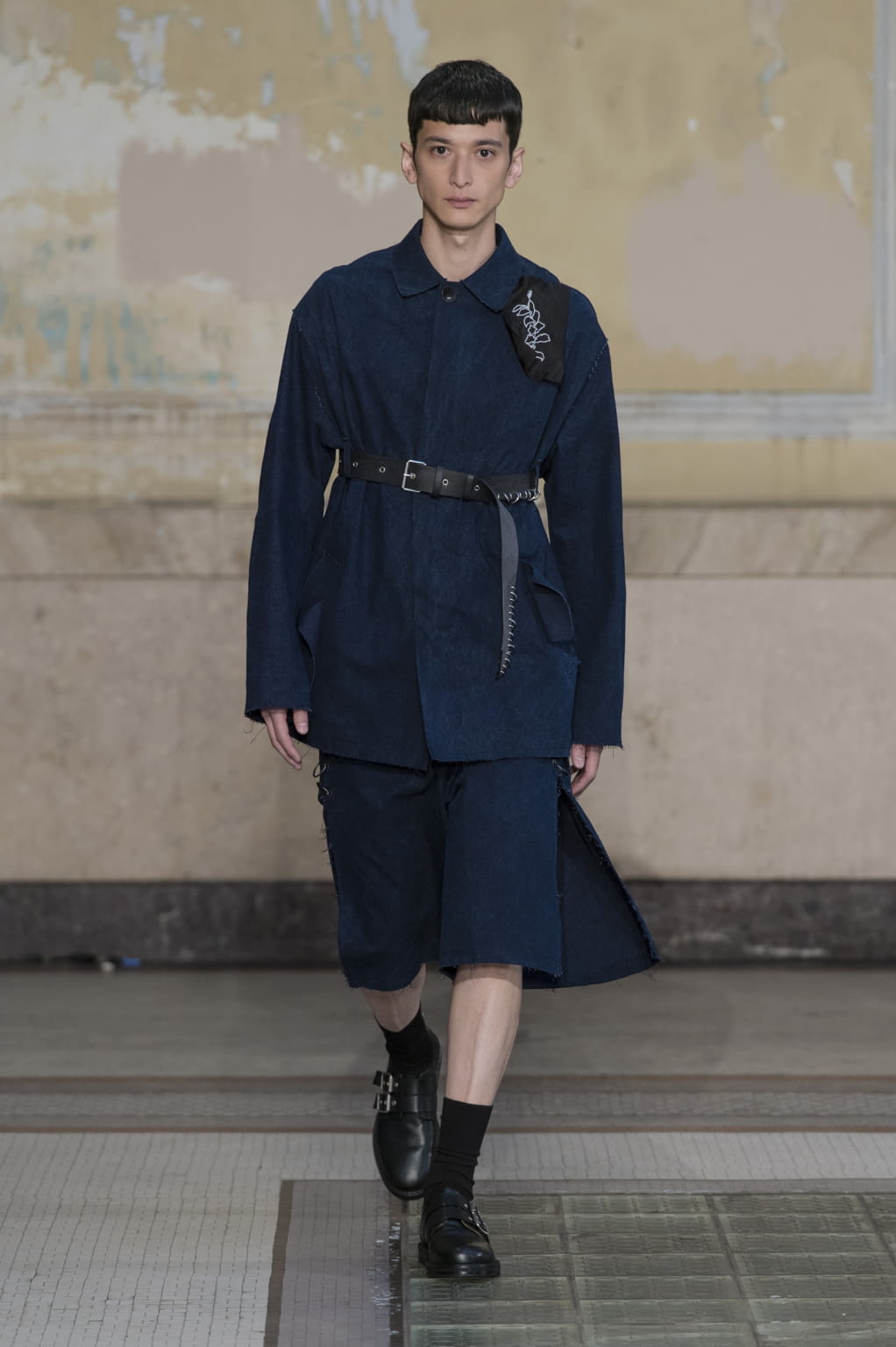 Fashion Week Milan Spring/Summer 2017 look 28 from the Damir Doma collection menswear