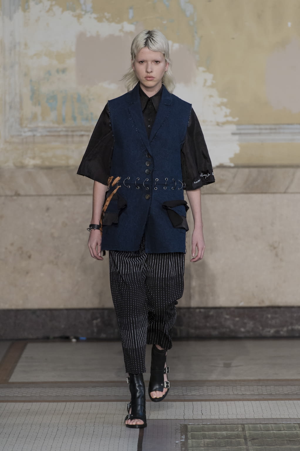 Fashion Week Milan Spring/Summer 2017 look 29 from the Damir Doma collection menswear