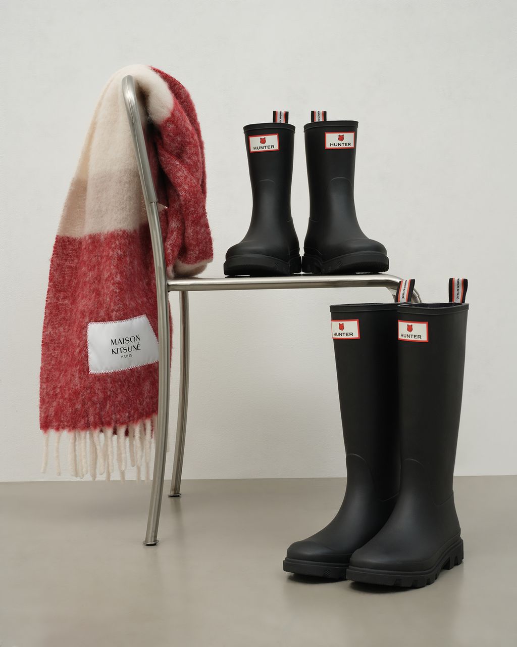 Fashion Week Paris Fall/Winter 2025 look 38 from the Maison Kitsuné collection 女装