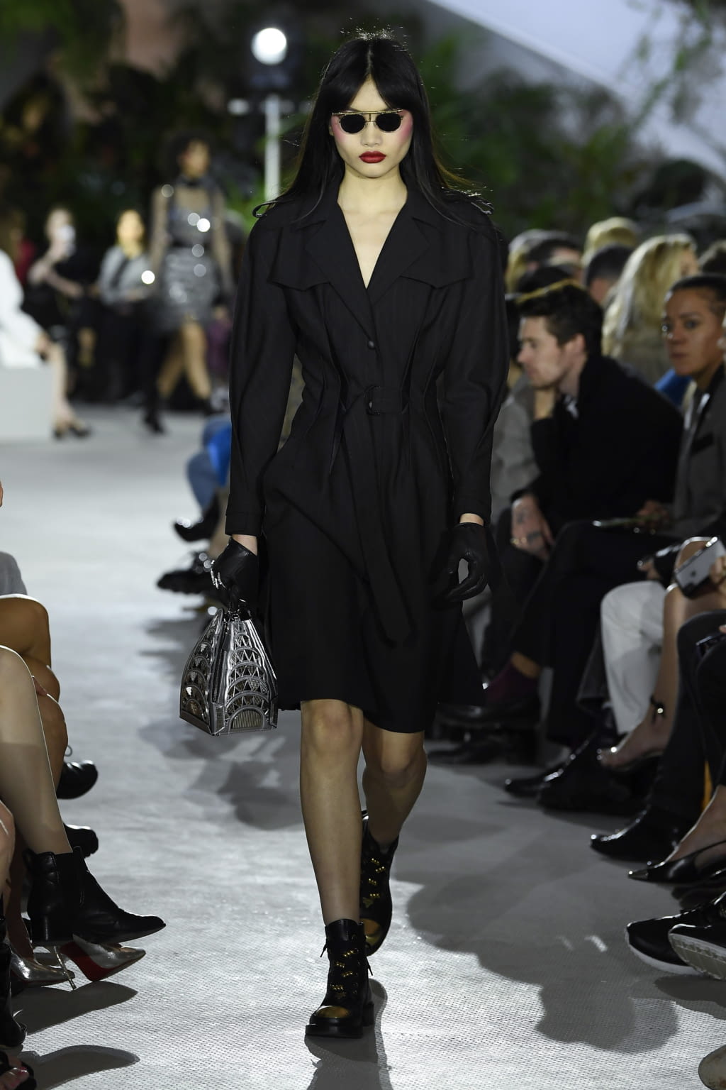 Fashion Week Paris Resort 2020 look 30 de la collection Louis Vuitton womenswear