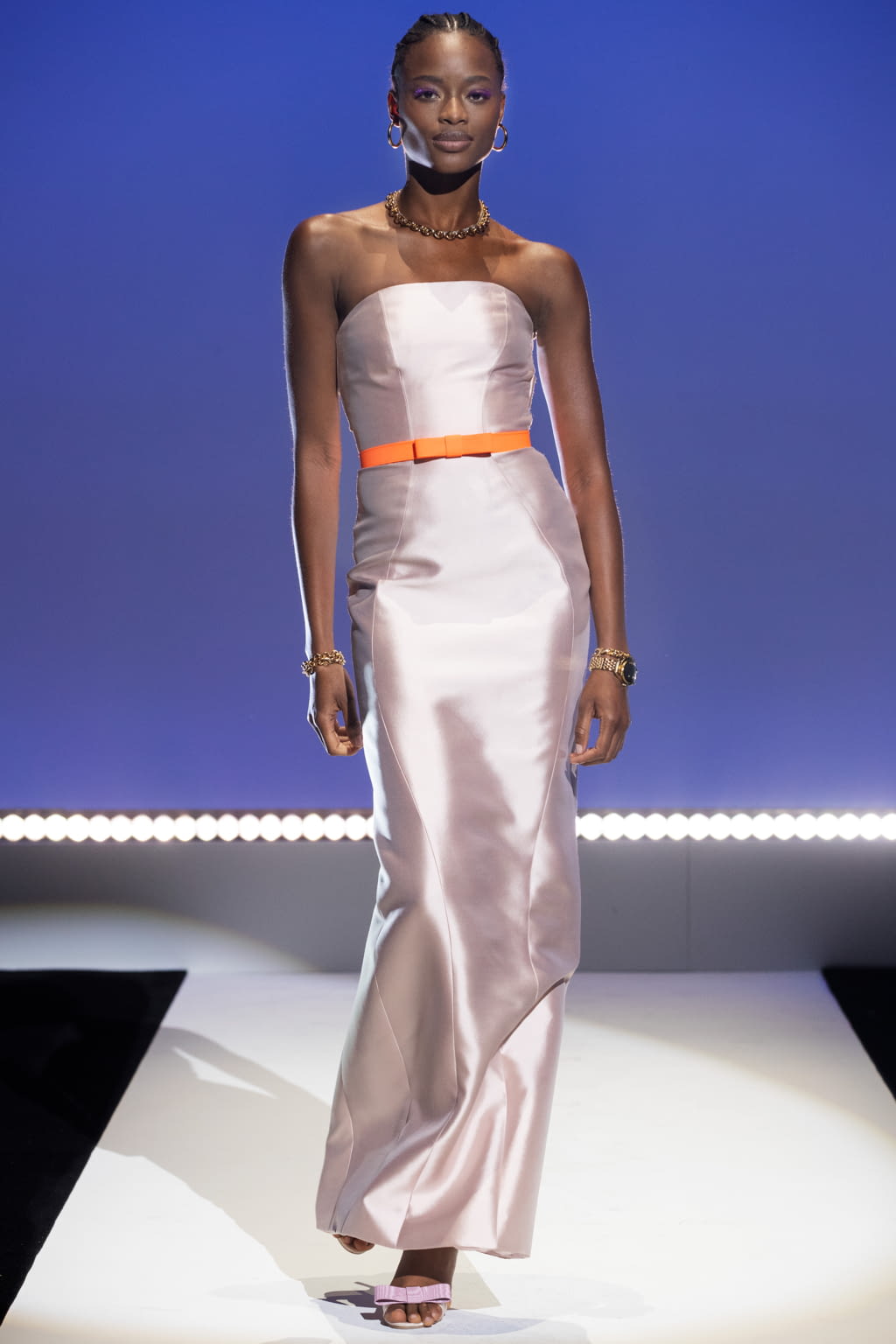 Fashion Week New York Spring/Summer 2021 look 40 from the Brandon Maxwell collection womenswear