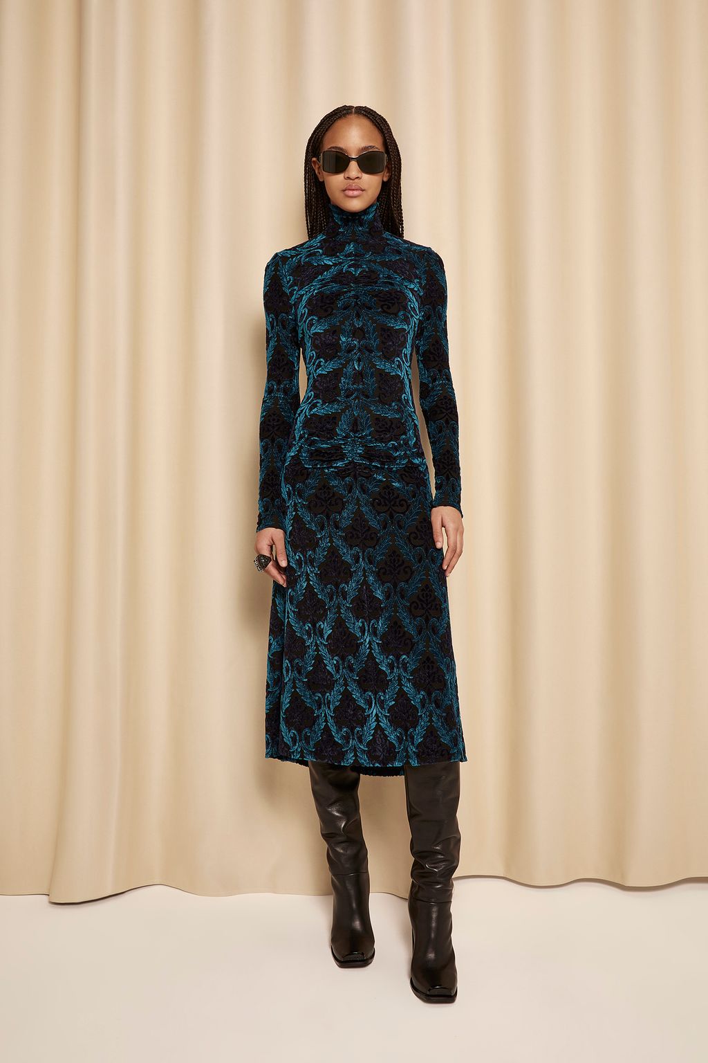 Fashion Week Paris Fall/Winter 2023 look 5 from the Sonia Rykiel collection womenswear