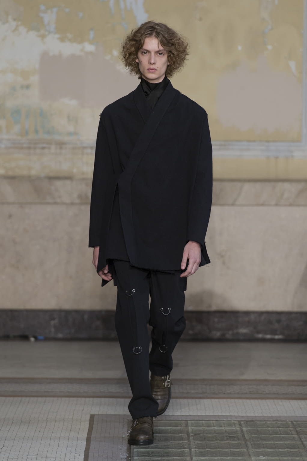 Fashion Week Milan Spring/Summer 2017 look 47 from the Damir Doma collection 男装