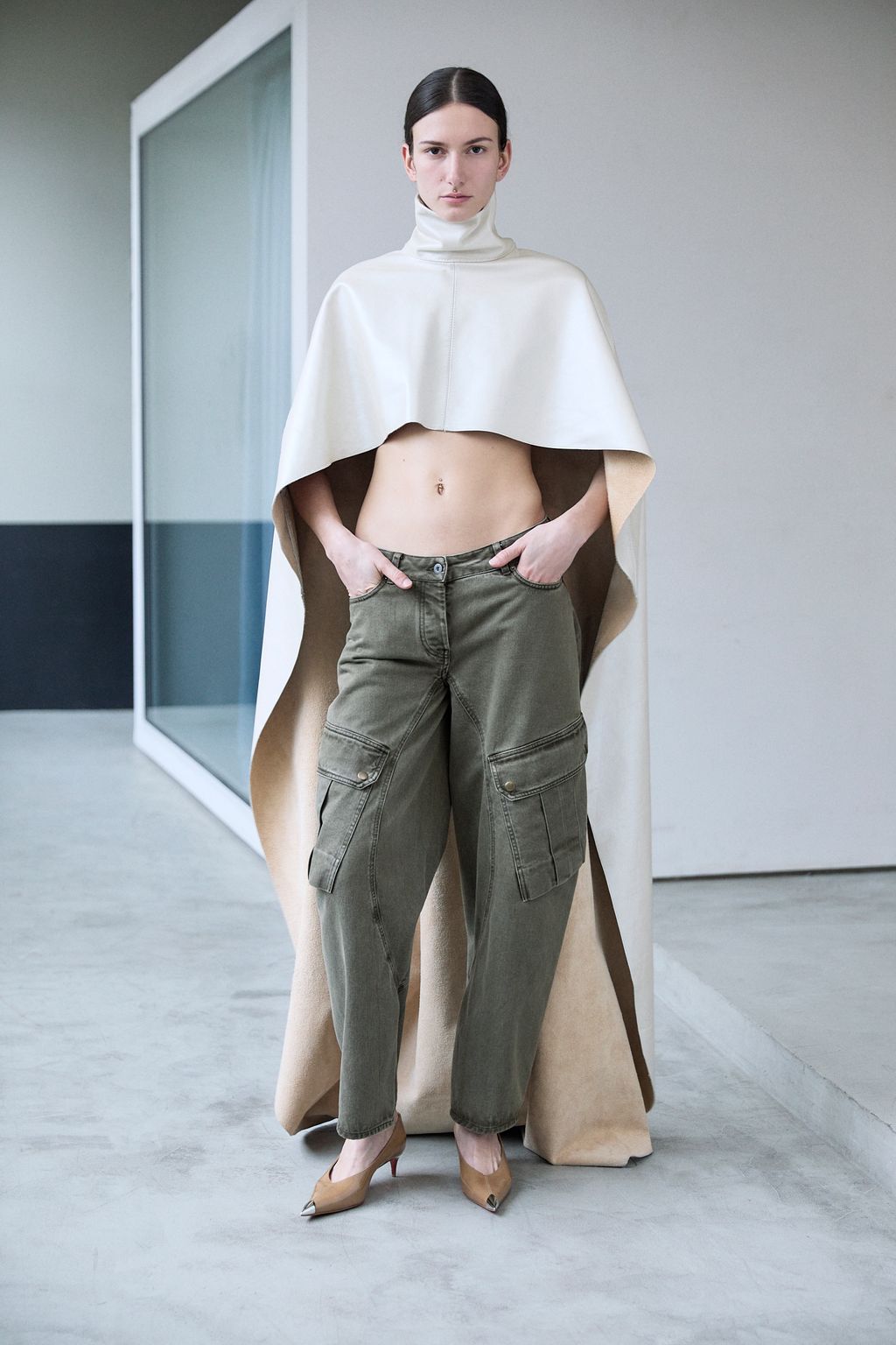 Fashion Week Paris Fall/Winter 2025 look 4 from the Vaillant collection womenswear