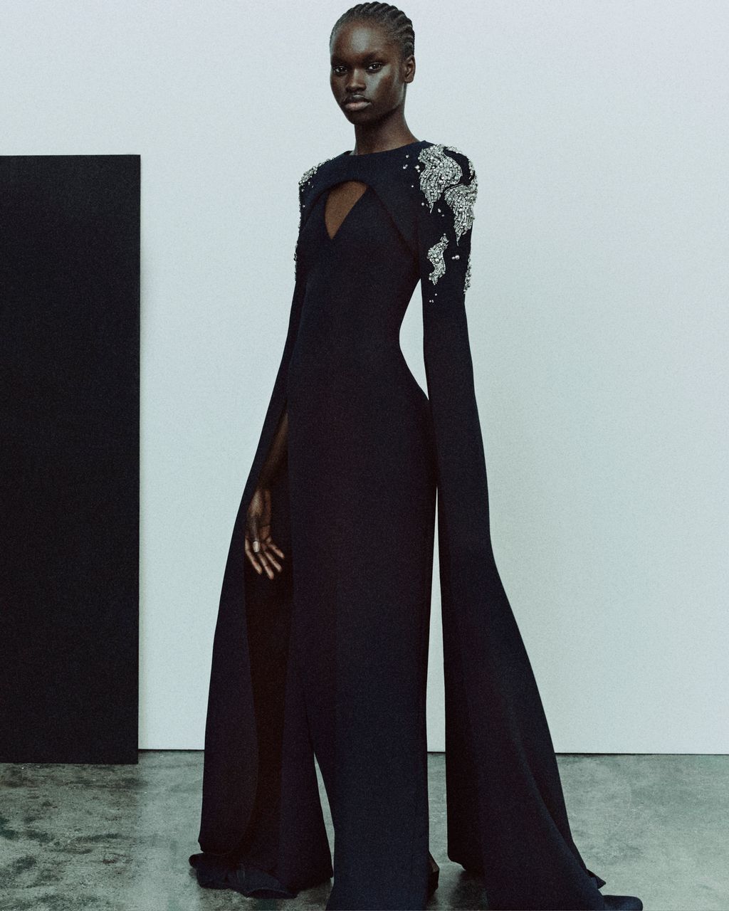 Fashion Week New York Fall/Winter 2024 look 9 from the SAFIYAA collection womenswear