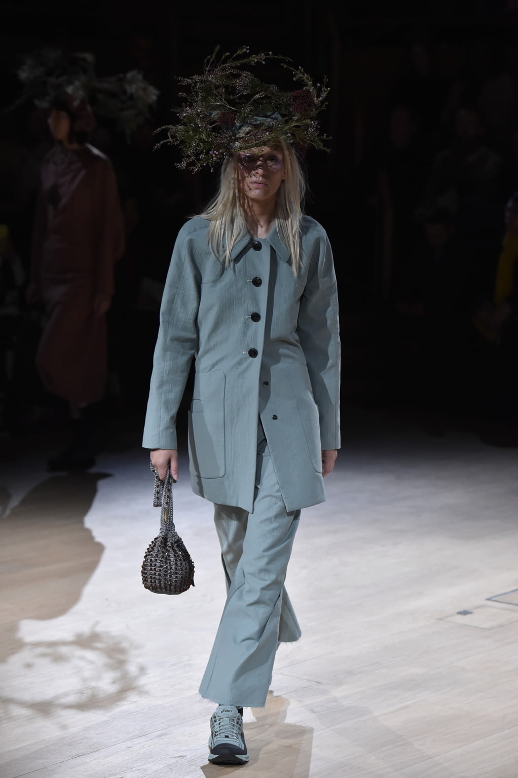 Fashion Week London Fall/Winter 2018 look 8 de la collection Kiko Kostadinov menswear