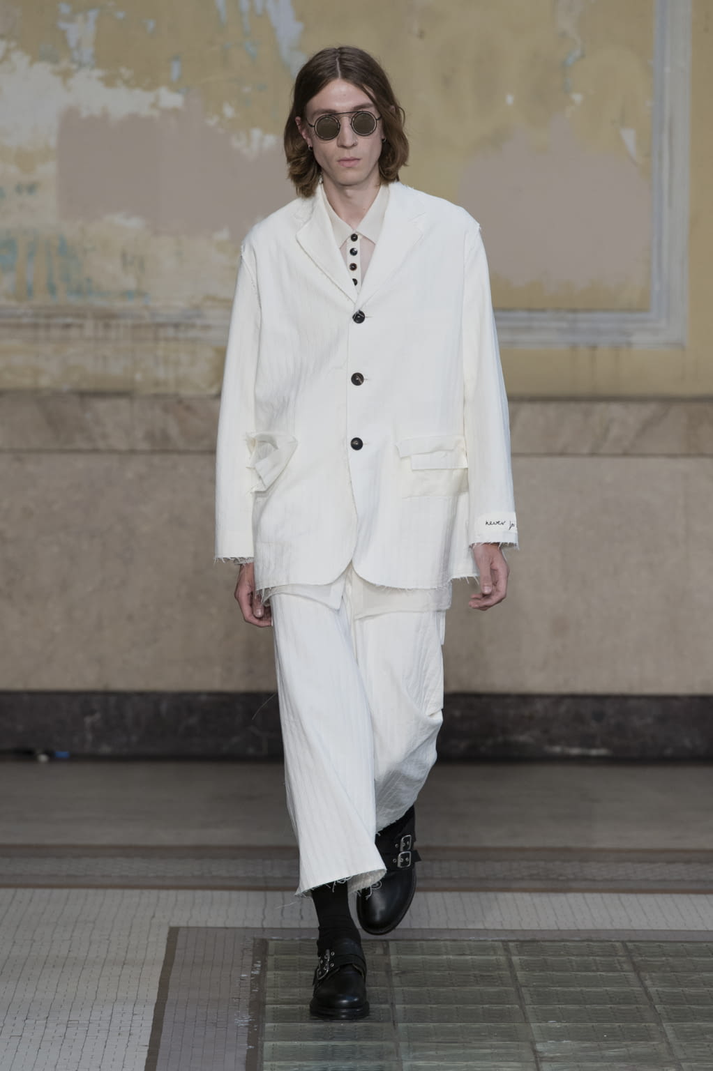 Fashion Week Milan Spring/Summer 2017 look 8 from the Damir Doma collection 男装