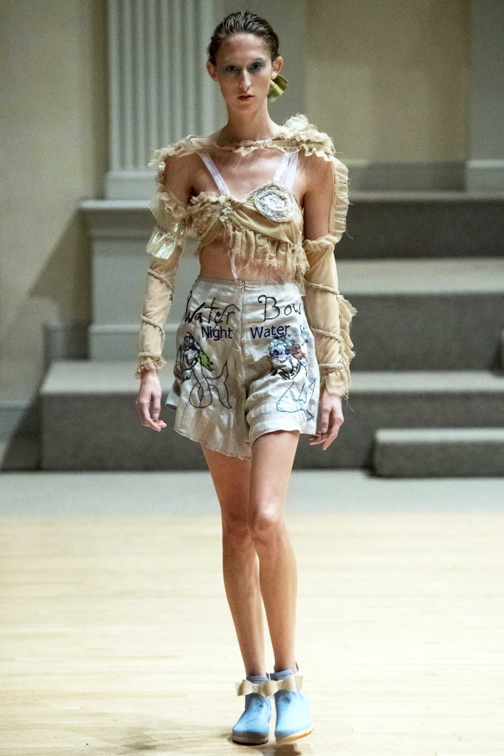 Fashion Week New York Spring/Summer 2019 look 1 from the Lou Dallas collection womenswear