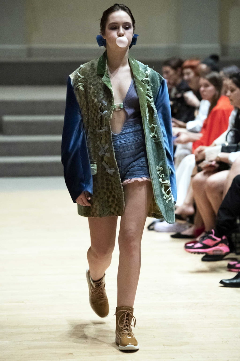 Fashion Week New York Spring/Summer 2019 look 17 from the Lou Dallas collection womenswear
