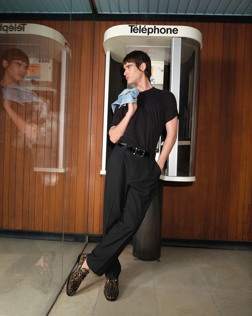 Fashion Week Paris Spring/Summer 2025 look 1 from the Christian Louboutin collection menswear accessories