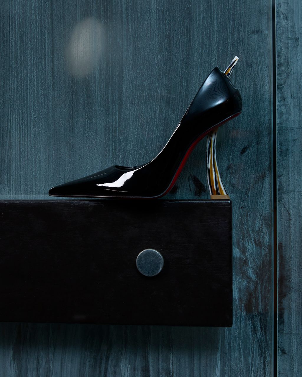 Fashion Week Paris Spring/Summer 2025 look 22 from the Christian Louboutin collection womenswear accessories