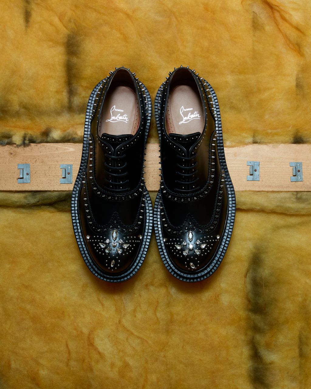 Fashion Week Paris Spring/Summer 2025 look 12 from the Christian Louboutin collection menswear accessories