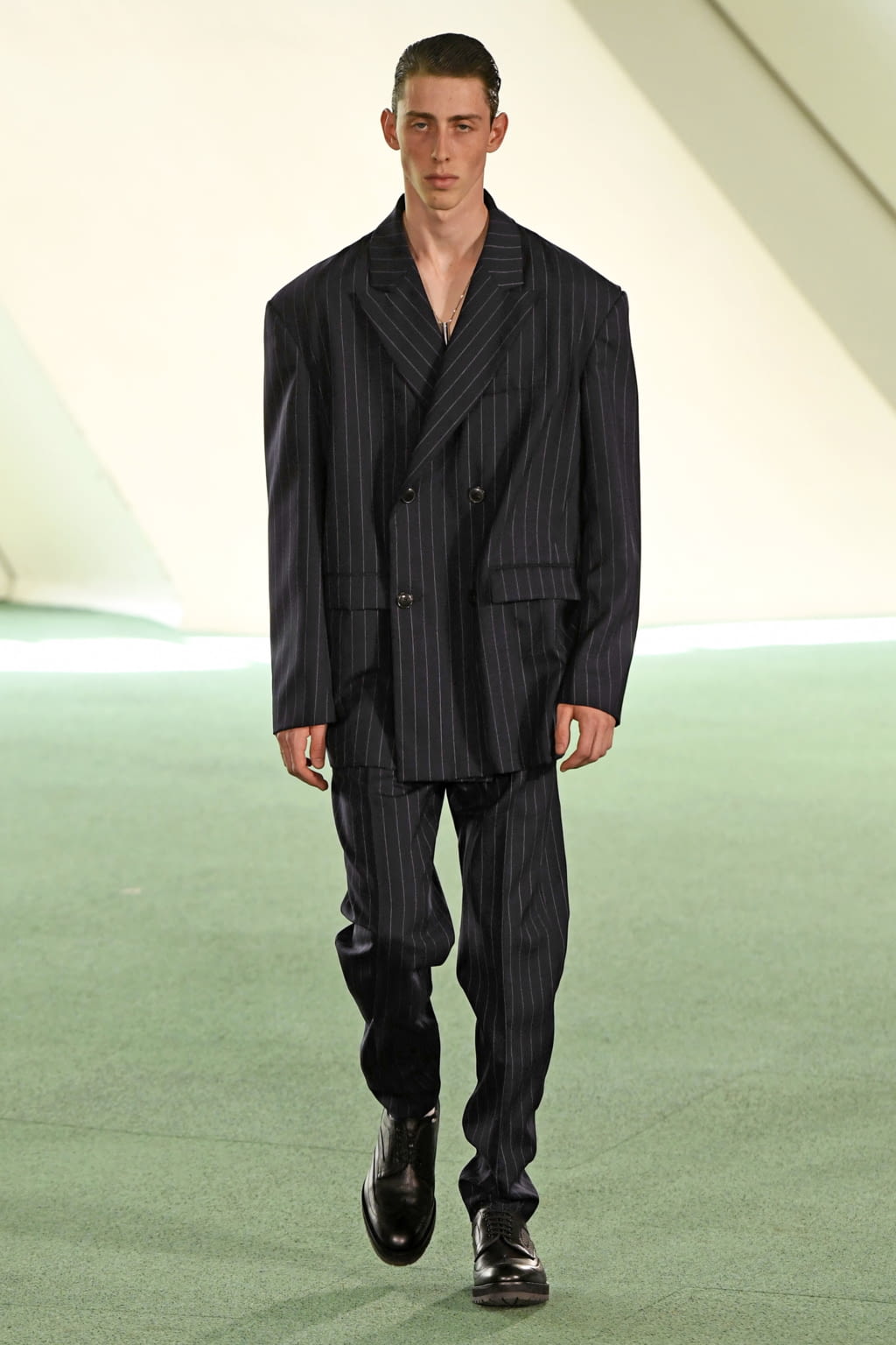 Fashion Week Paris Spring/Summer 2020 look 1 de la collection Louis Gabriel Nouchi menswear
