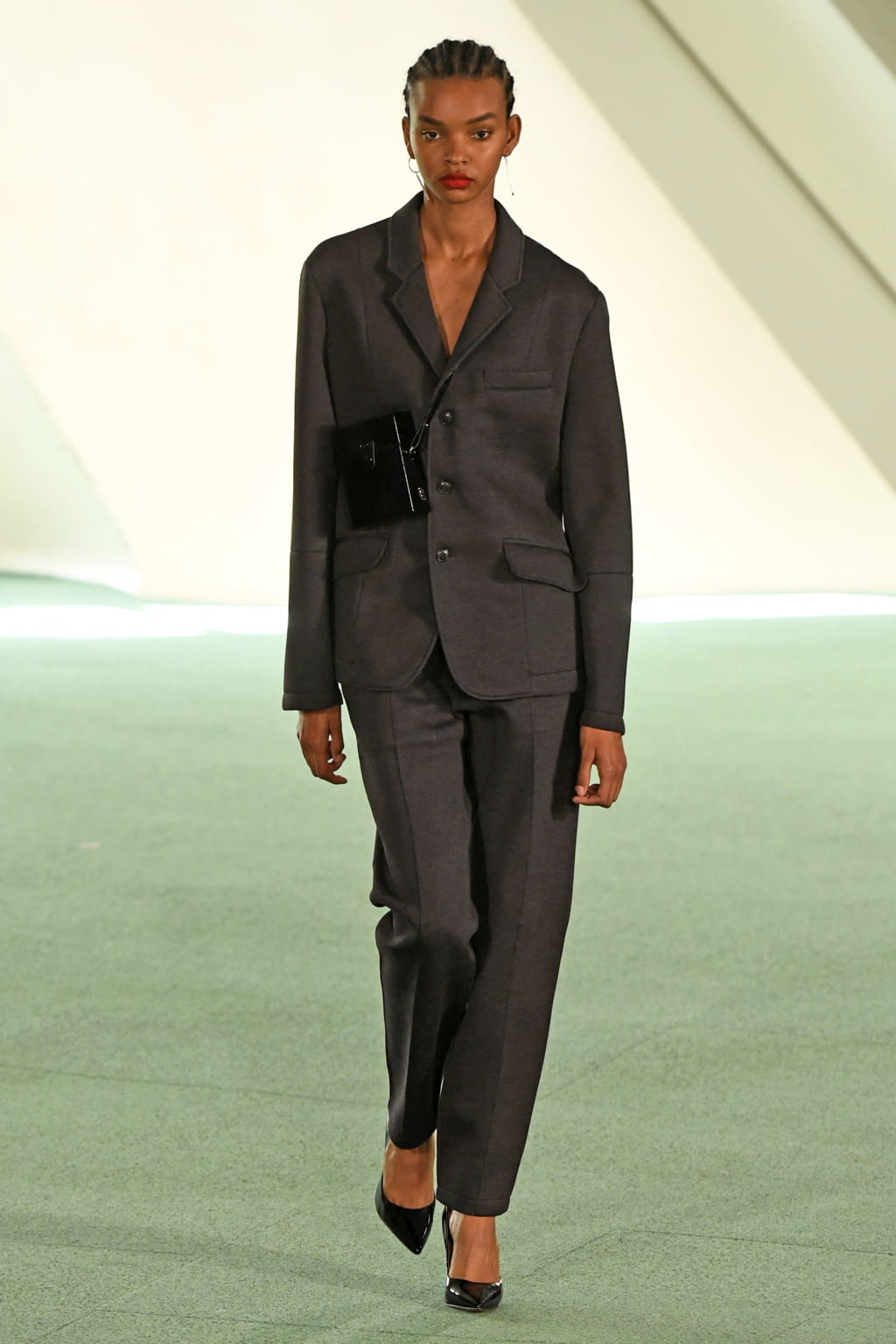 Fashion Week Paris Spring/Summer 2020 look 6 from the Louis Gabriel Nouchi collection menswear