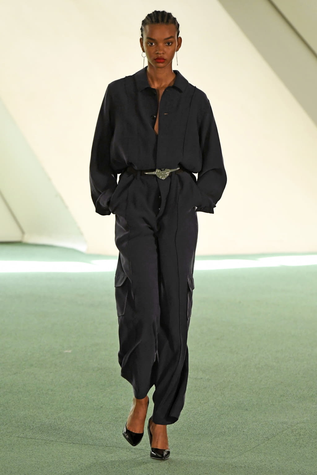 Fashion Week Paris Spring/Summer 2020 look 25 from the Louis Gabriel Nouchi collection menswear